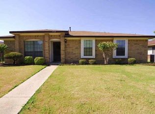 1750 Glencairn Ln, Lewisville, TX 75067