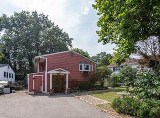34 Kardon Rd, Hyde Park, MA 02136