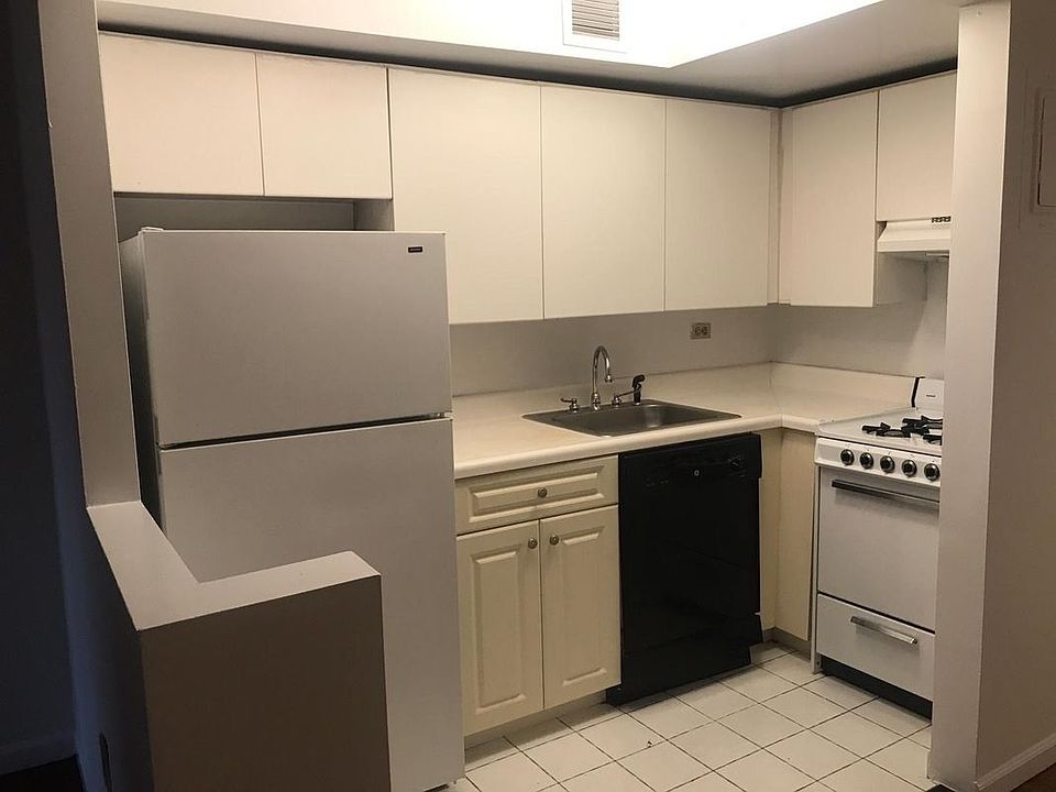 1st image of 222 W 14th St APT 6J