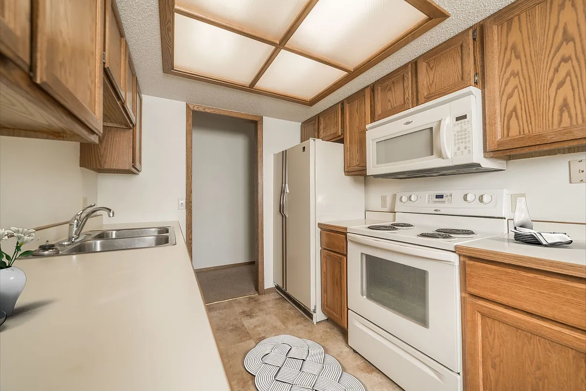 Building Photo - 2809 W 33rd St