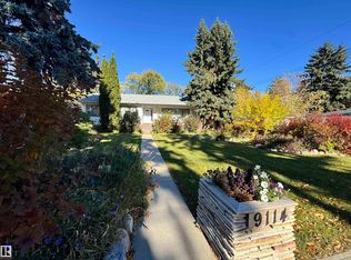 9114 120th St NW, Edmonton, AB T6G 1X7