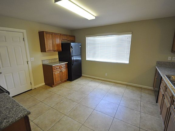 3rd image of 3302 W Corrine Dr