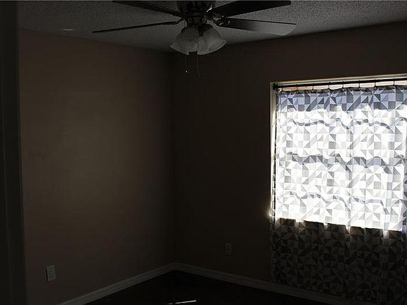 5th image of 5422 Brownell St