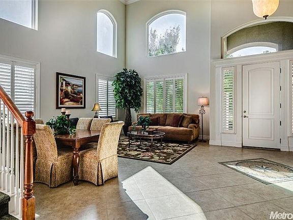 3rd image of 4224 Olga Ln