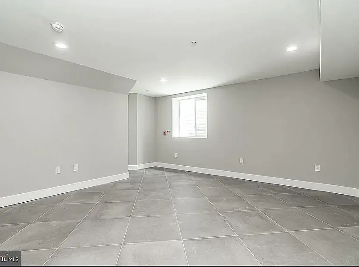 2 bed, 1500 sqft, $2,995 — Photo 2