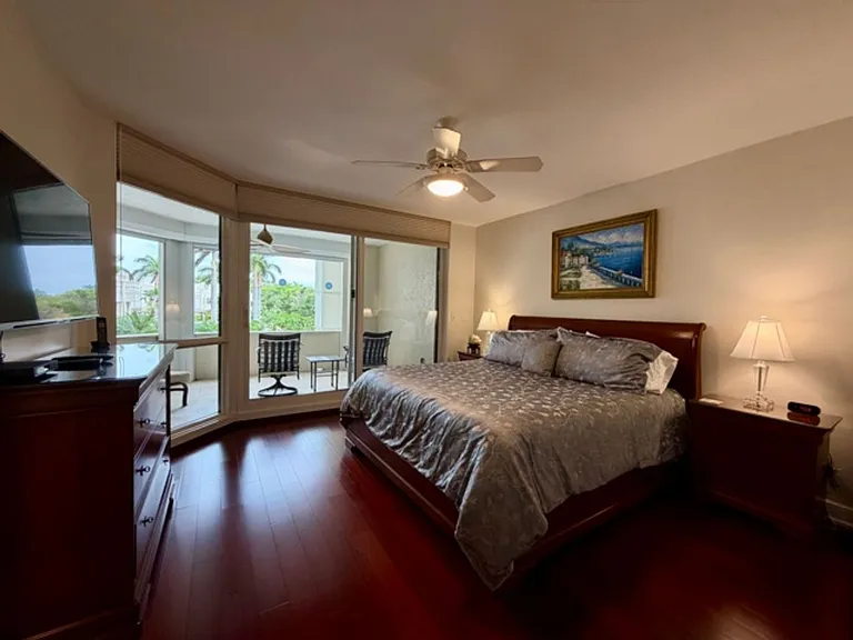 4021 Gulf Shore Blvd N #202 — Photo 20