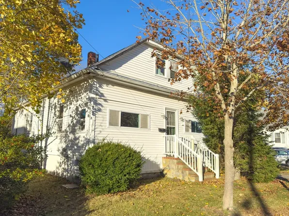 16 Ash St, Fairhaven, MA 02719