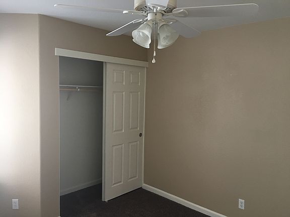 4th image of 302 Tarkington Ct