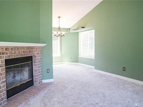 5th image of 1037 Shadberry Ct SE