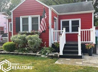 441 11th Ave NE, Hampton, IA 50441