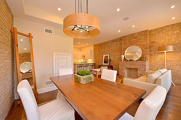 Sold by Realty Collective | media 20