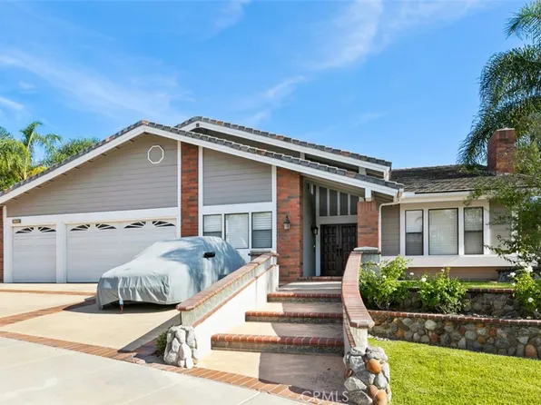 2046 E Vista Mesa Way, Orange, CA 92867