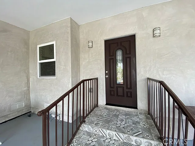 6657 Enfield Ave — Photo 1