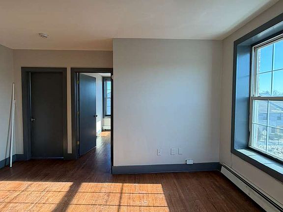 5th image of 50 Atlantic St APT 4