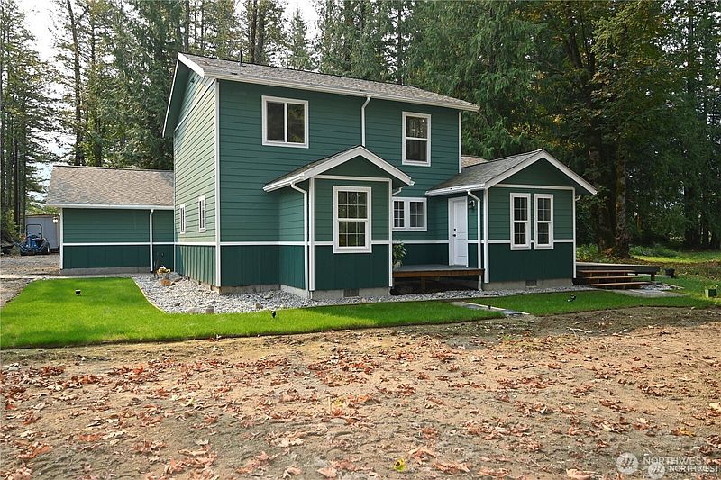 2nd image of 1218 Croft Avenue