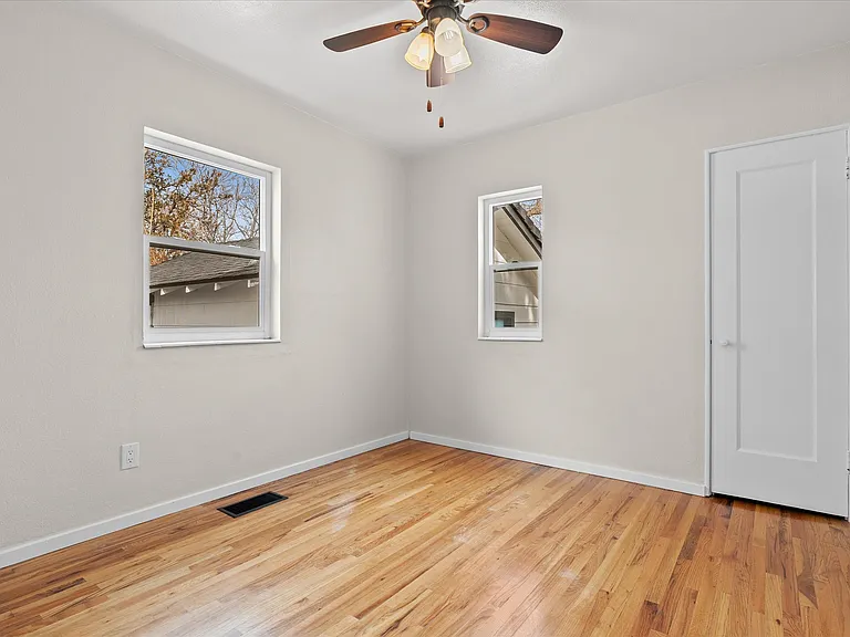 545 Modoc Ave — Photo 20
