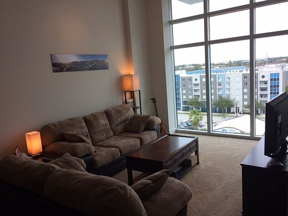 2nd image of 1208 E Kennedy Blvd Unit 818