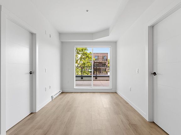 5th image of 2268 Broadway E #403