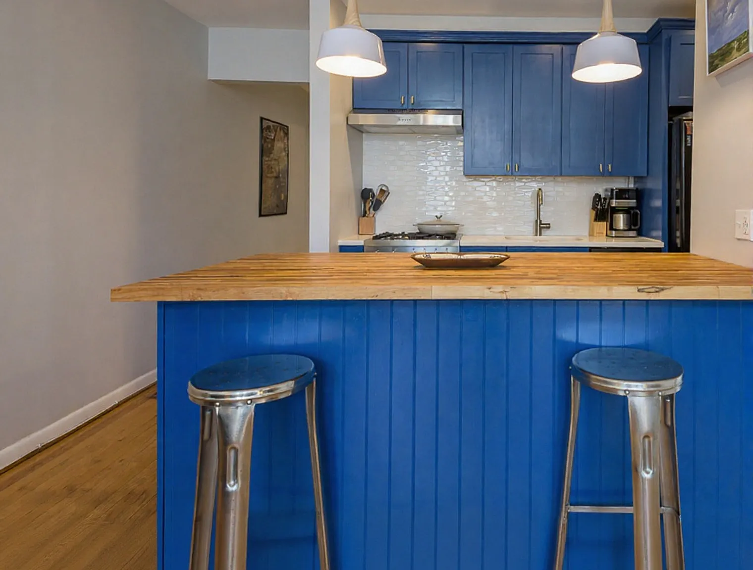 1 bed, 1.0 bath, 7696 sqft, $3,819 — Photo 4