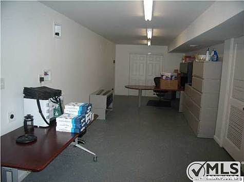 5th image of 421 Virginia Ave