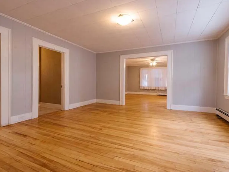 5 Herford Ave #2 — Photo 2