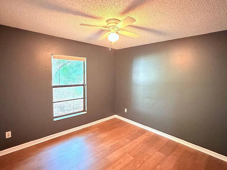 104 E Osceola St — Photo 32