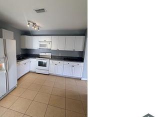 2209 19th St W, Bradenton, FL 34205