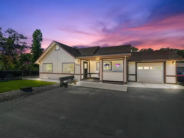 255 Channel Hill Ln, Auburn, CA 95603