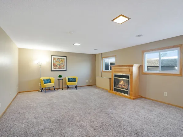 3912 76th Way E, Inver Grove Heights, MN 55076