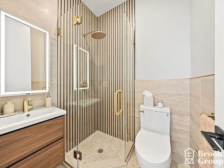 556 Baltic St #708 — Photo 6