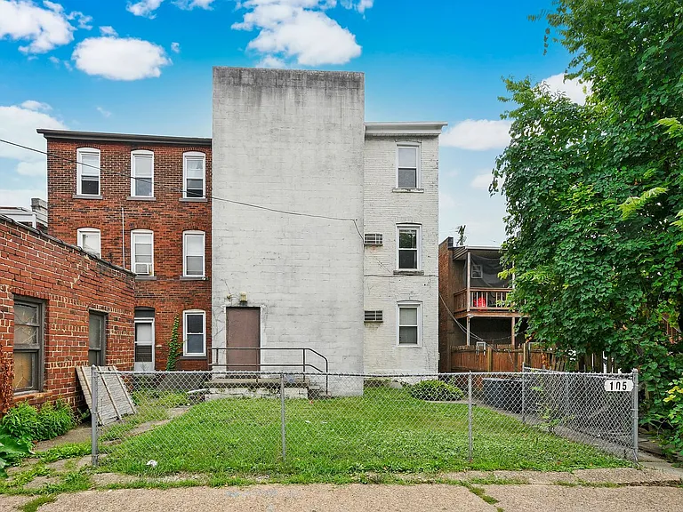105 Ella St — Photo 24