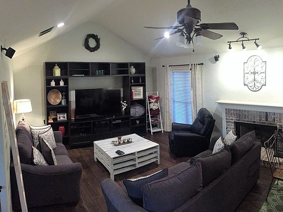 5th image of 711 Stanford Dr