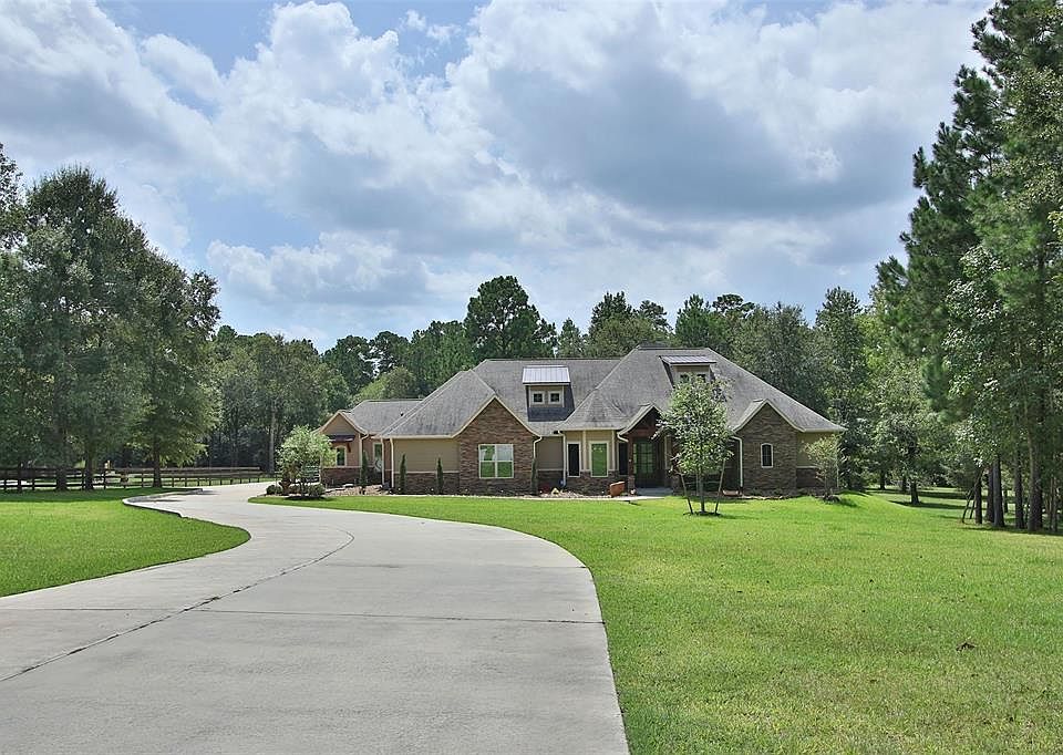1st image of 419 Trace Way Dr