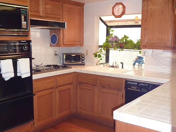 5th image of 5142 Via Del Valle St
