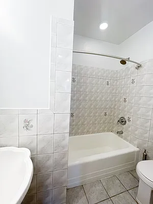 Rented by Urban Real Estate Inc | media 23