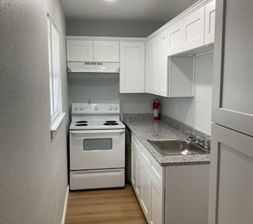 1st image of 203 Maler Rd #4