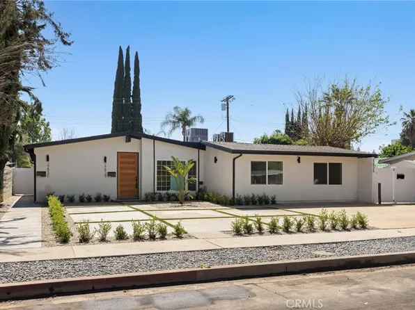 22928 Leadwell St, West Hills, CA 91307