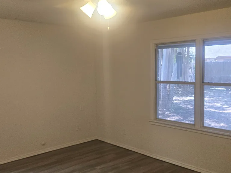 504 S Judd St — Photo 17
