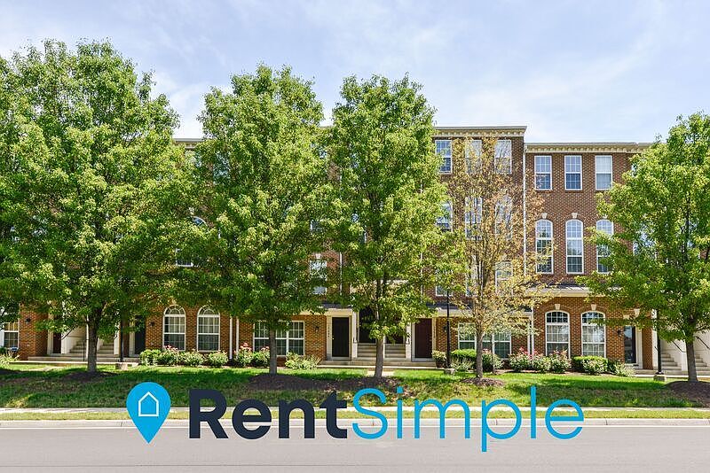 1st image of 15406 Rosemont Manor Dr