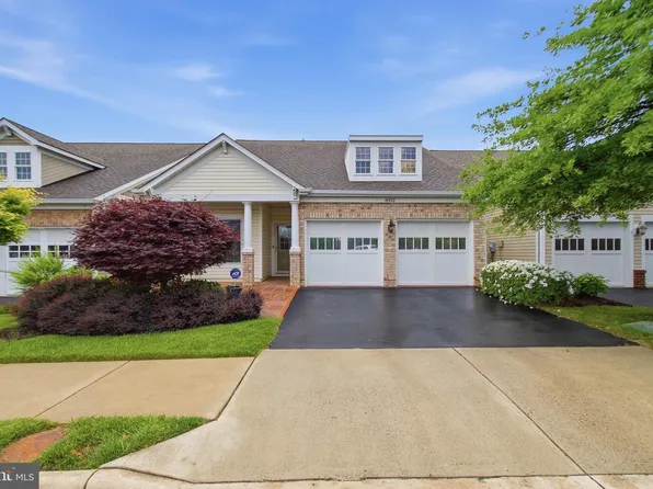 8932 Pink Carnation Ct, Lorton, VA 22079