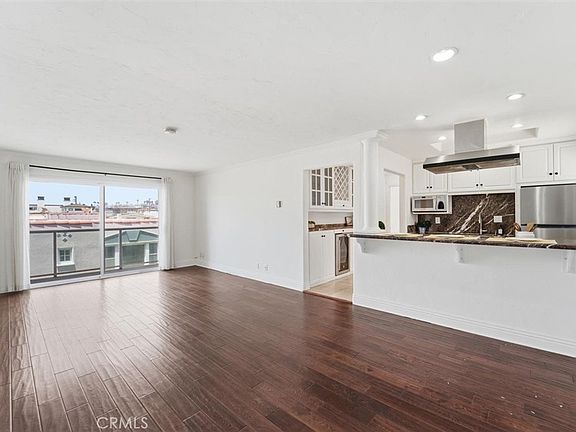 5th image of 15 15th St APT 14