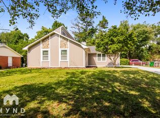 6806 Barcliff Dr, Charlotte, NC 28212