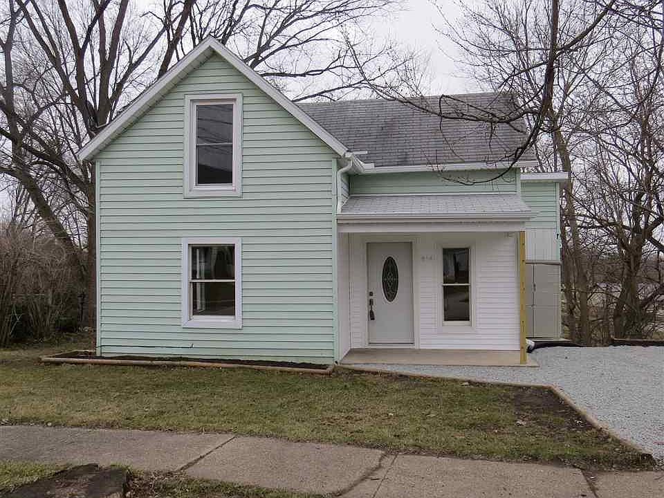 1st image of 444 Dewey Ave