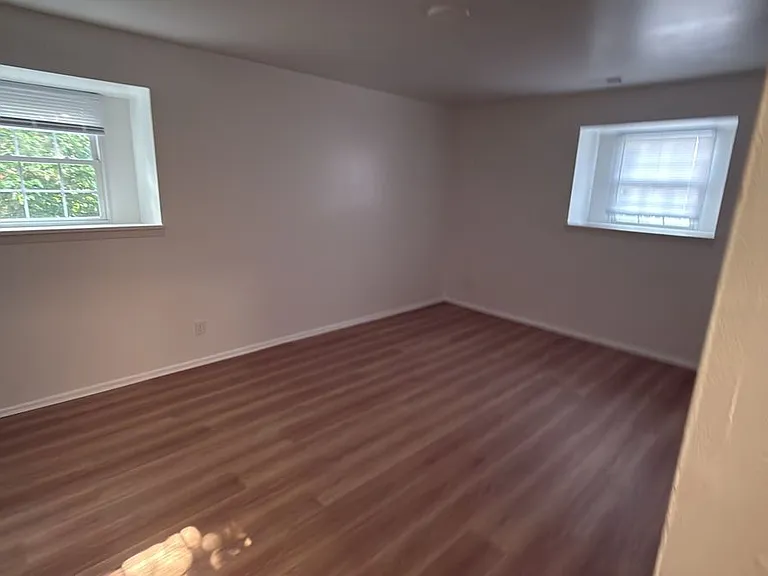 5045 Prescott Ave #APARTAMENT — Photo 8