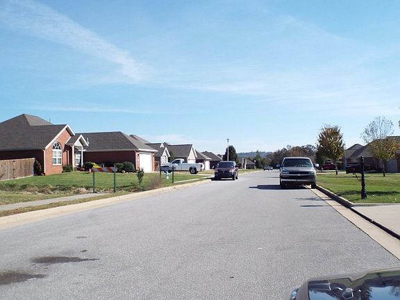 4th image of 776 W Partridge Dr