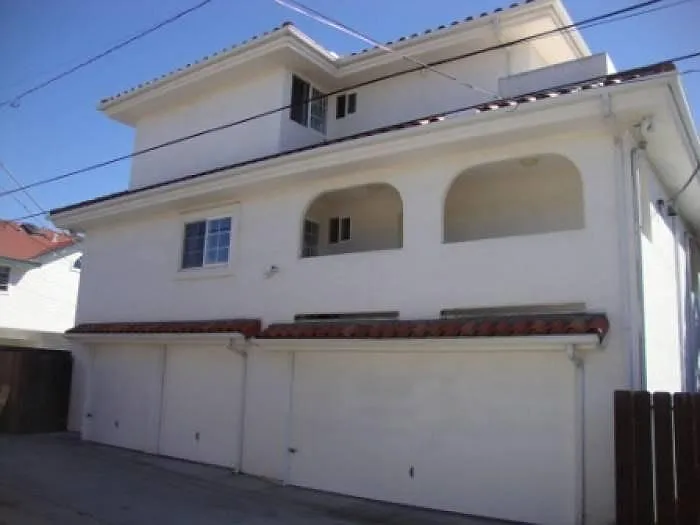 1830 Chalcedony St — Photo 3
