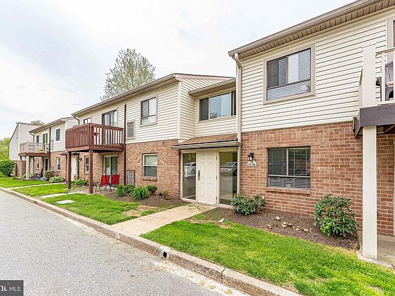 2nd image of 280 Bridgewater Rd APT D12