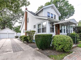 92 E Fairview Ave, Valley Stream, NY 11580