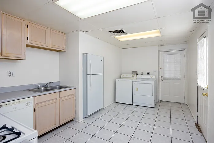 2849 W Alice Ave — Photo 11