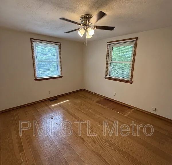 1238 Hoyt Dr — Photo 5